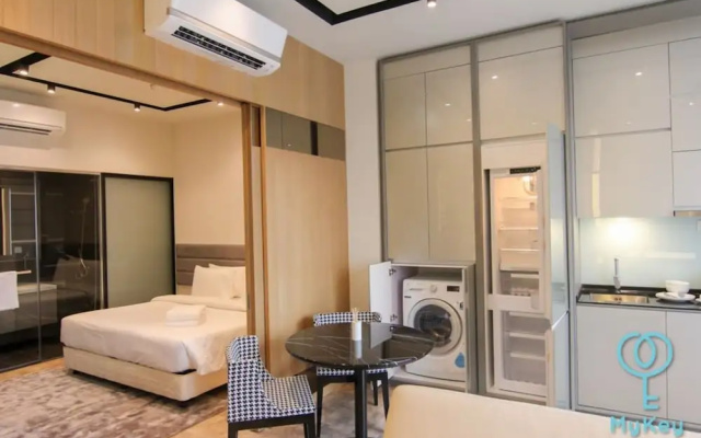 Expressionz Professional Suites by MyKey
