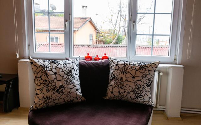 Amazing House with Sea View in Bakirkoy