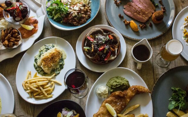 The Fenwick Steak & Seafood Pub