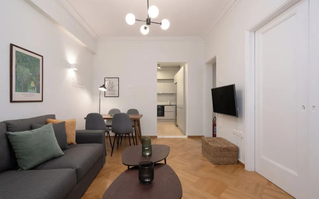 Modern apartment near Lycabettus hill with balcony