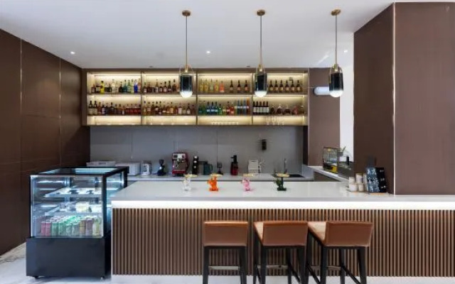 Tuke light hotel