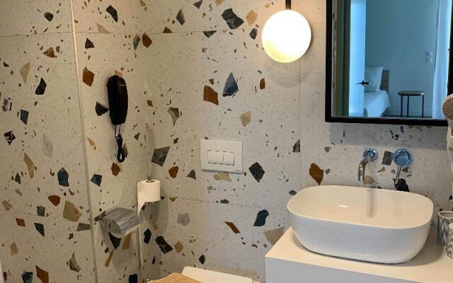 Mazoren Art Hotel