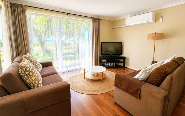 98 Steps To The Beach – Guest Rooms – Busselton