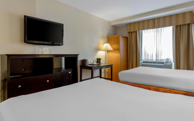 Best Western Plus Brooklyn Bay Hotel