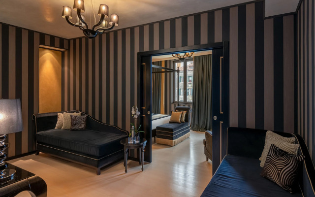 Carnival Palace Hotel