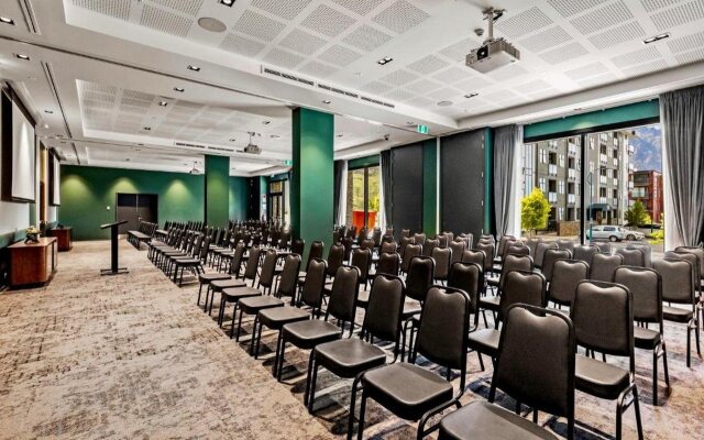 Holiday Inn Queenstown Remarkables Park by IHG