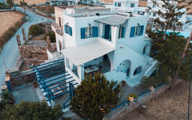 Kastraki Family House