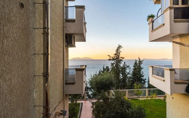 Stylish Apartment by the Beach Free Parking