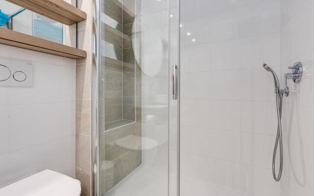 Fortuna 37 - Luxury Apartment with AC and Pool