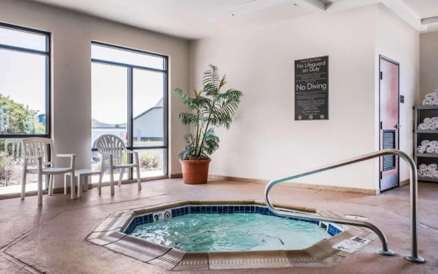 Wingate by Wyndham - Sheridan