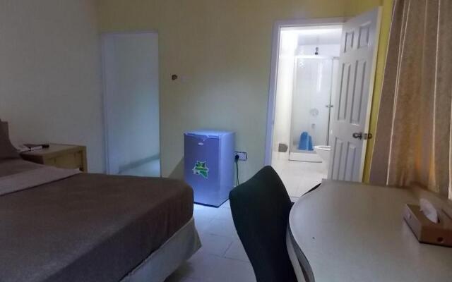 Mikagn Hotel and Suites