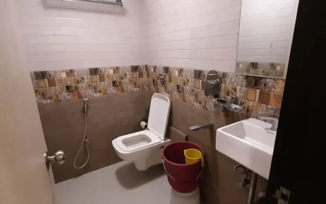 K F Residency by OYO Rooms