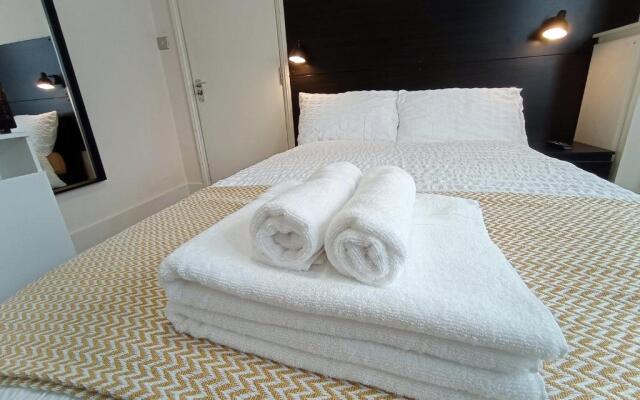 The Little Studio- Self contained one bed studio flat