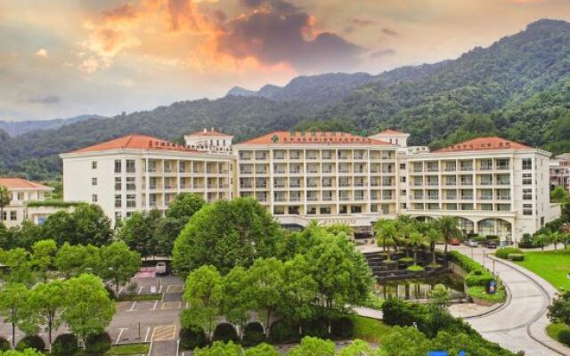 Xiuhe Hot Spring Holiday Hotel