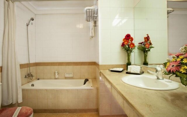 Nalendra Hotel