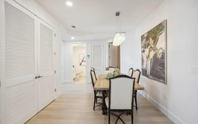 The Harbor Condo 305 - Premier