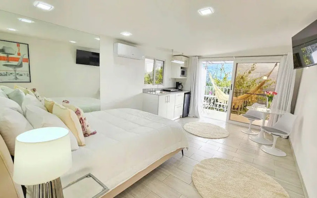 Casa Reina by Villa Alejandro