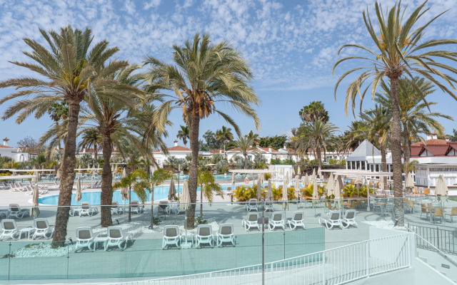 Hotel LIVVO Dunagolf Suites
