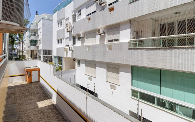 Beautiful apt 2 Minutes From Canas Beach Rsa025