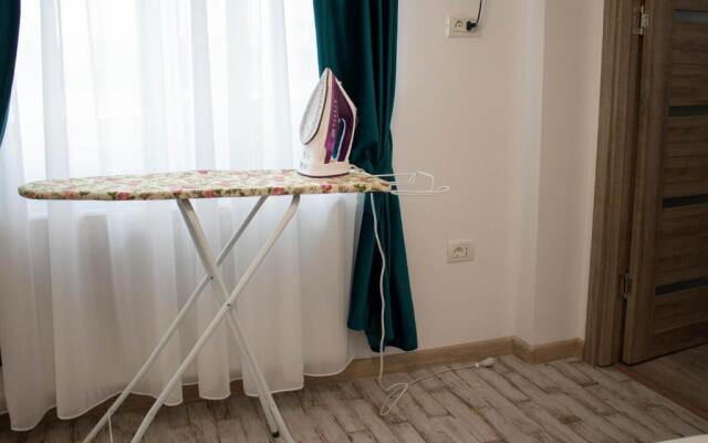 YZZA Apartament by Building Ștefan 3