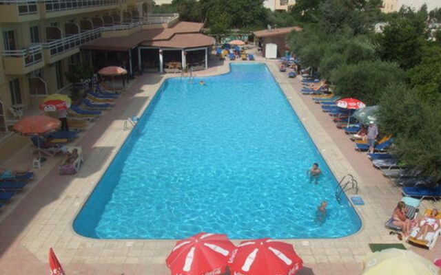 Sunquest Gardens Holiday Resort