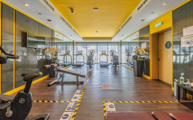 Monty - Elegant Penthouse With Skyline Views Terrace