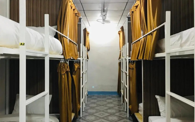 Naga Hostel & Café