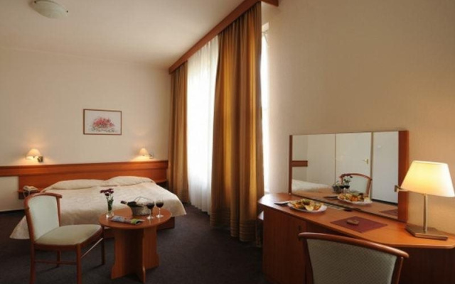 Hunguest Hotel Platanus