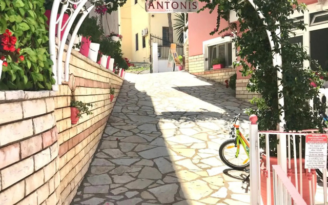 Villa Antonis