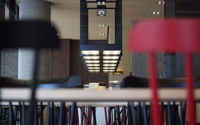 巨蛋旅店 HotelR14