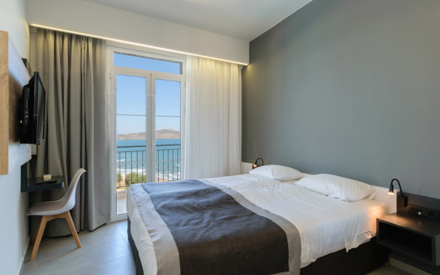 Renieris Hotel