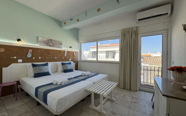Cabanas DE Tavira Charming by Homing