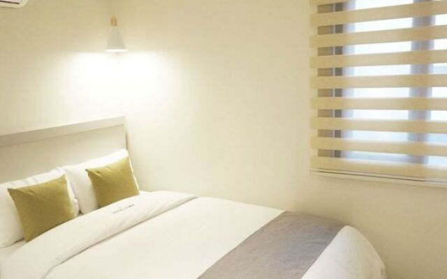 First Stay Hotel Eagle Owl