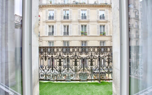 24 - Luxury Parisian Home Montorgueil