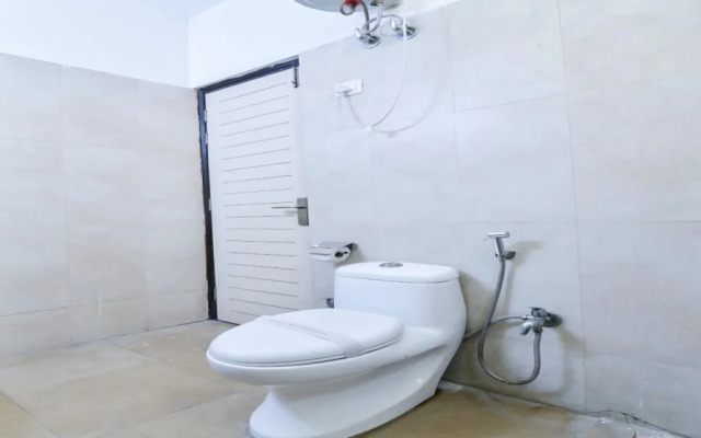 Capital O 24273 Palatial Grand