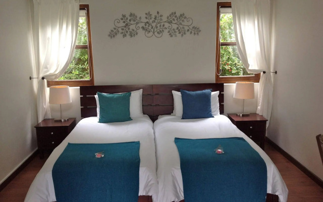 Sixteen Guest House on Main
