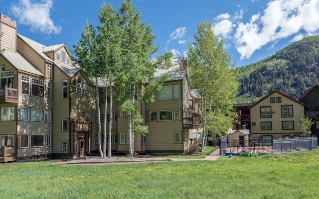Etta Place 102 by Exceptional Stays