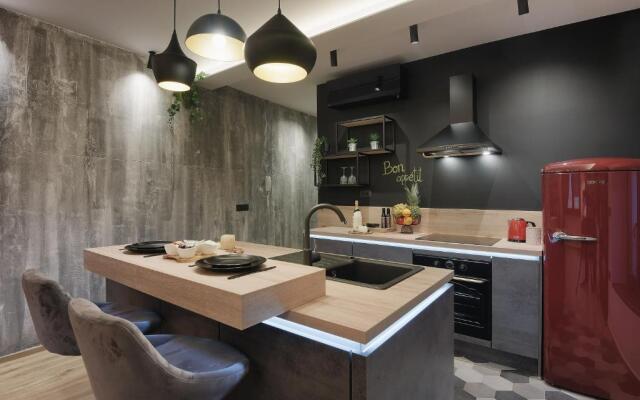Apartment De Ville 2020.