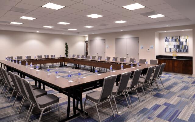 Holiday Inn Express & Suites Loma Linda- San Bernardino S by IHG