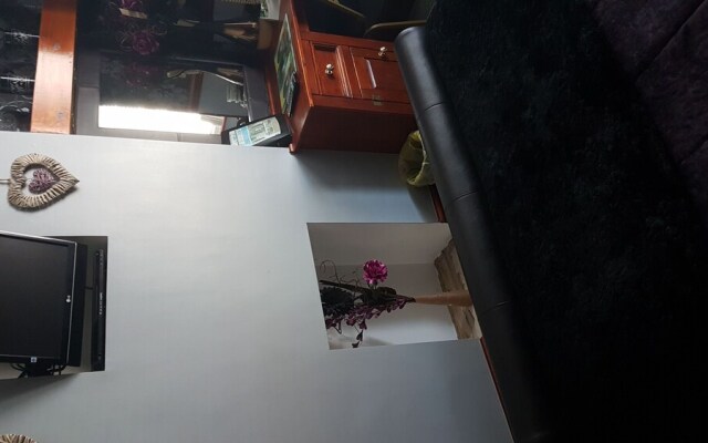 The Cresta Guest House