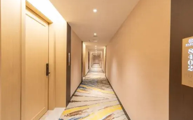 hengyangHuayunli Hotel (East Gate of Nanhua University)