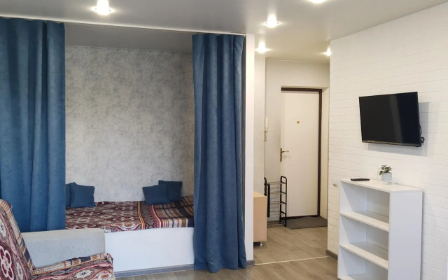 Apartments on Druzhby street 51