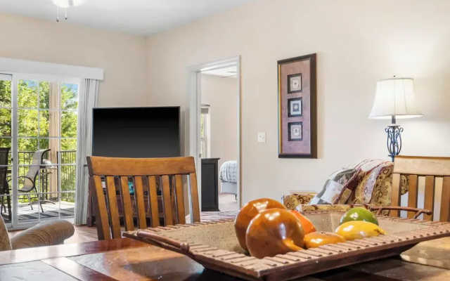 R&L Scenic Views Retreat for 4