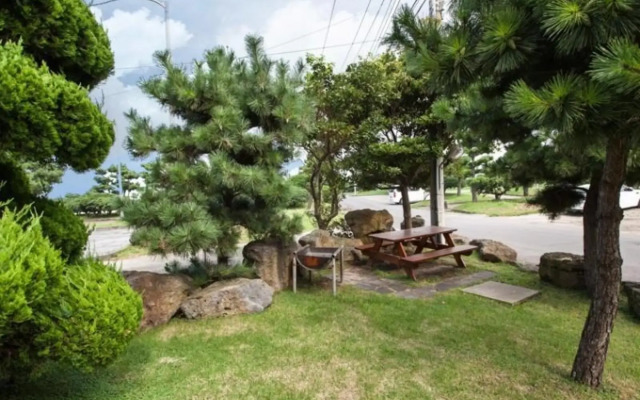 Jeju Badagasuimteo Pension
