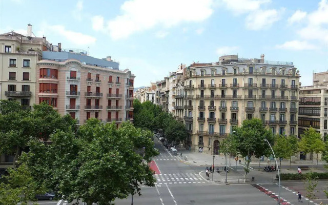 APTBCN Gran Via Guest House