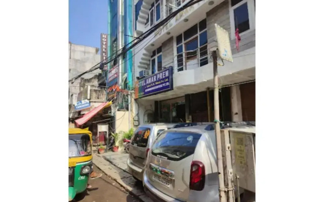 Oyo 40431 Hotel Amar Prem