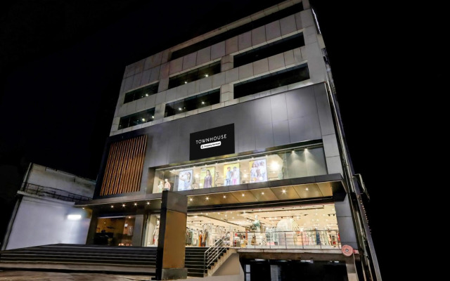 Super OYO Capital O 49955 Hotel Green Tree