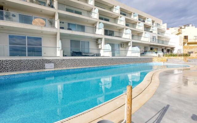 Stunning Apartment with pool-Hosted by Sweetstay