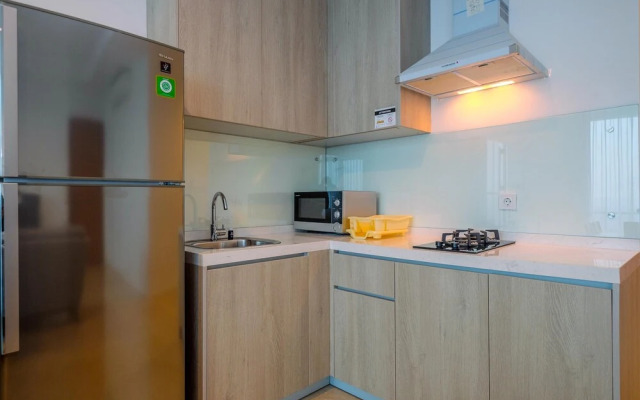 Fancy And Nice 1Br Apartment At Veranda Residence Puri