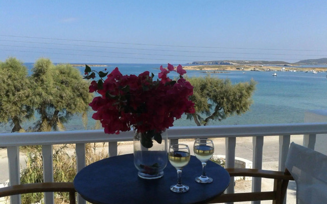 Hotel Roussos Beach